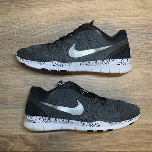 Nike Free TR Fit 5 Running Shoes 704695-019 Women's US 8 Black Gray White